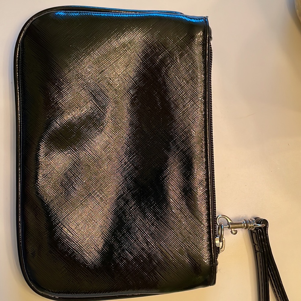 Small Express wristlet - Picture 2 of 6